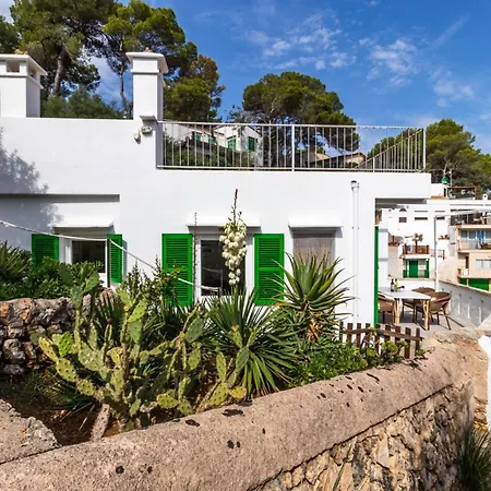 Holiday home Beachhouse Sa Barca