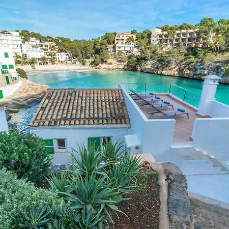 Holiday home Beachhouse Sa Barca